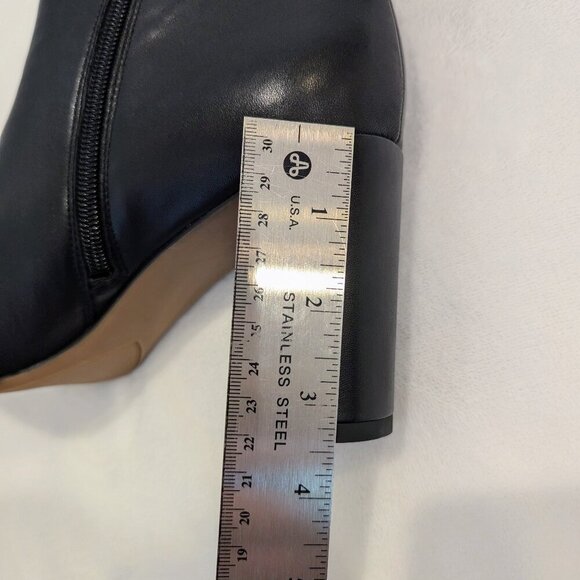 FRANCO SARTO Leather Booties 10 Pointed Toe Mirrored Heel Panels Side Zipper Blk - Picture 9 of 9